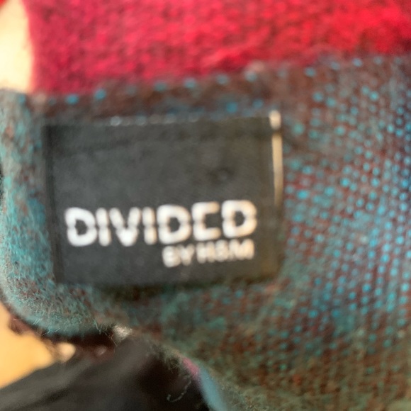 SCARF Long on Softness & Colors-RED & Multi - Picture 7 of 7